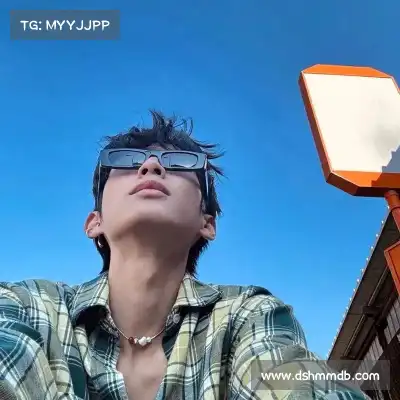 葛昀